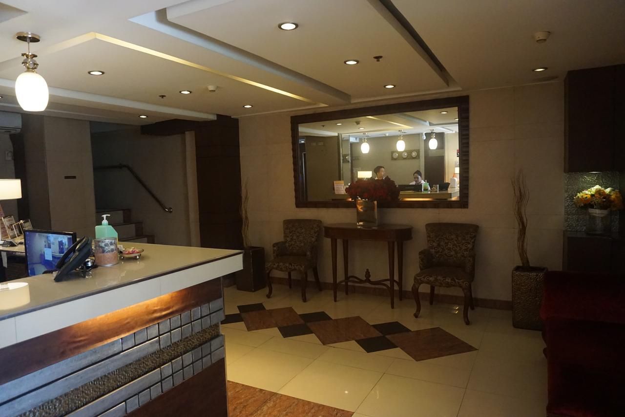 The Shila Philla Hotel Makati City Buitenkant foto