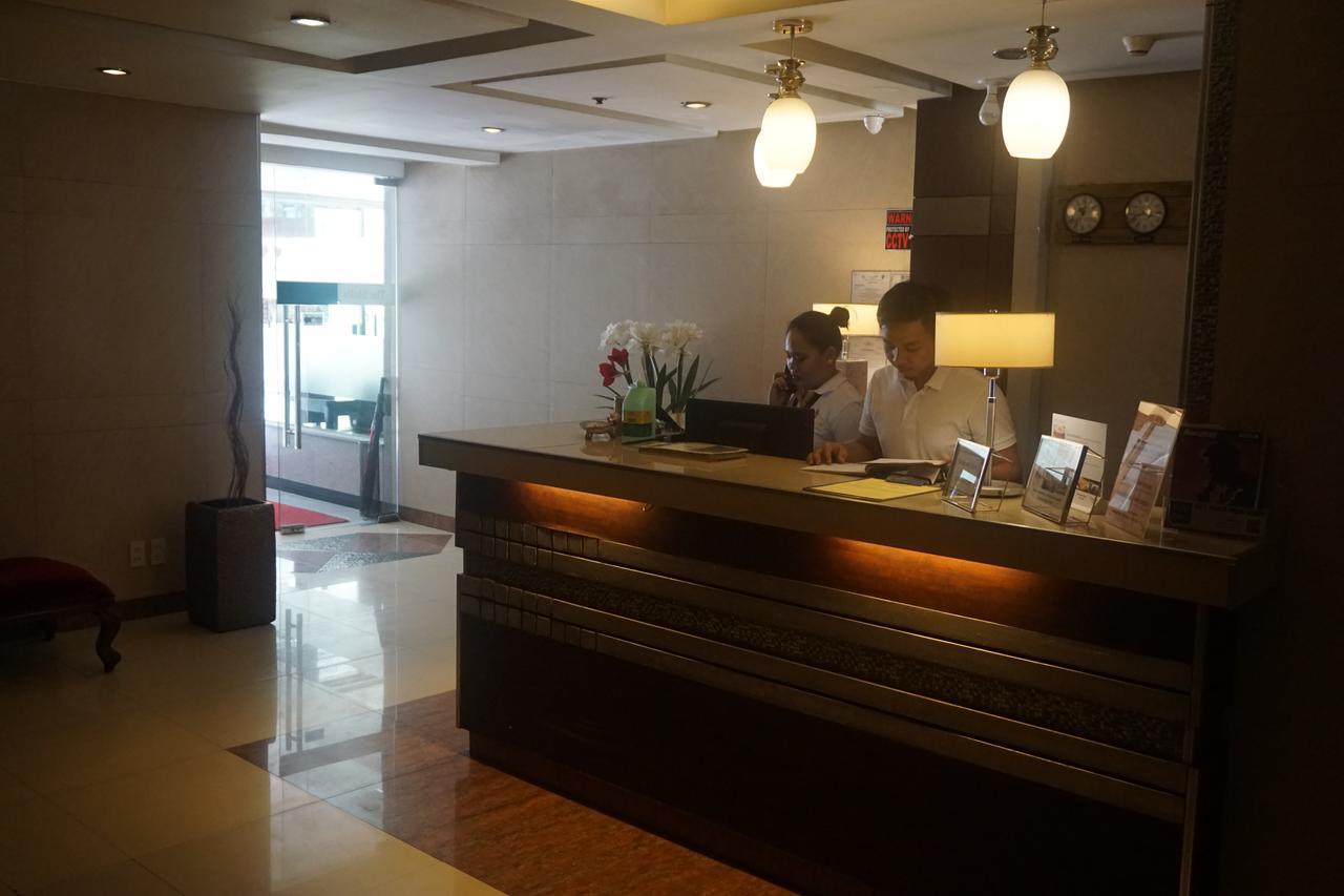 The Shila Philla Hotel Makati City Buitenkant foto
