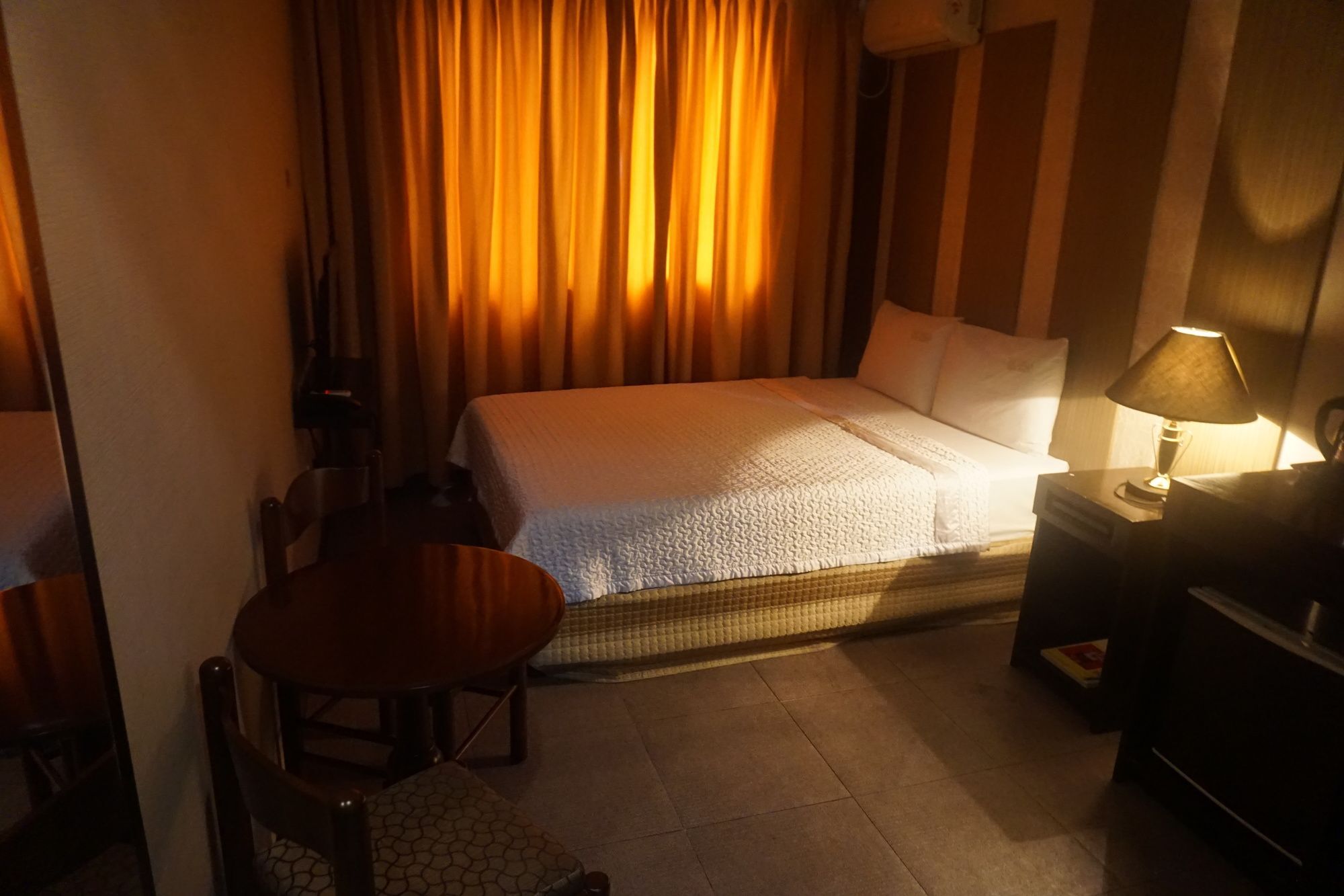 The Shila Philla Hotel Makati City Buitenkant foto
